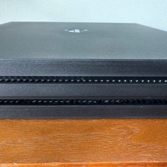 PS4 Pro 1TBの画像