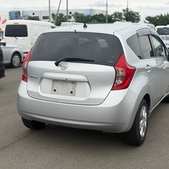 日産 ノート 平成26年 走行距離1万キロ 車検２年間 プッシュスタートの画像