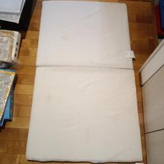 ベビーベッドマット　西川製　70×120