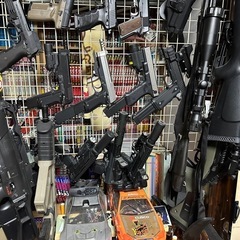 ガスガン、電動ガン、スナイパーライフル
の画像
