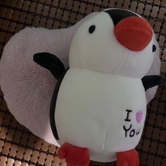 ハート型クッション ペンギンのぬいぐるみ