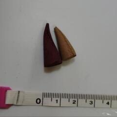 高野山　寺の住職が使用していた　お香　三角　山型　コーン型　大量　1個〜多数の画像
