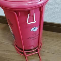 昭和時代物　1980年代の年号プリント　サンリオ　ザ　ボードビルデュオ　ミニサイズダストボックス　小物入れ　美品の画像