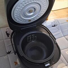 SHARP炊飯器　３合炊き　2019年の画像