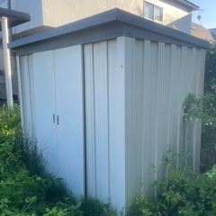 鍵なし古い物置