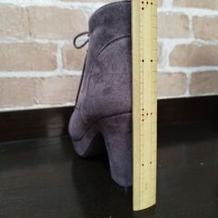 新品未使用　【レスモア】ショートブーツ　Lサイズの画像