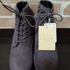 新品未使用　【レスモア】ショートブーツ　Lサイズの画像