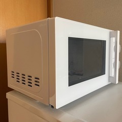 電子レンジ（美品・取説&保証書付：6/28OR29に引取可能な方）