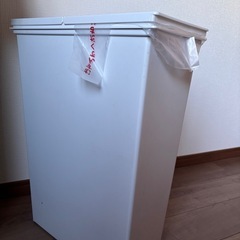 【購入者決定】ゴミ箱の画像