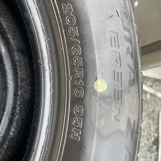 車のパーツ 205/65/16