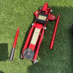 エマーソン 2t ジャッキ オイル漏れあり
の画像