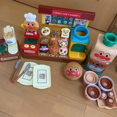 アンパンマン　おもちゃ　パン工場　