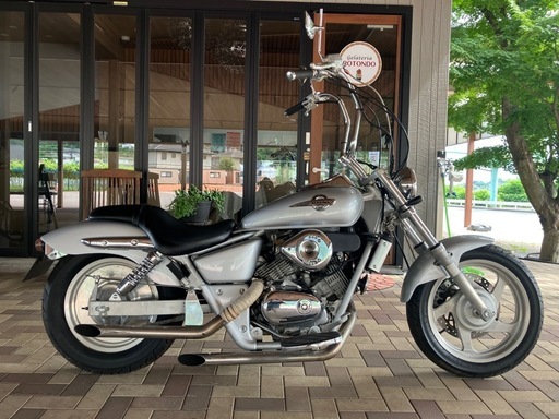 値下げ❗️HONDA マグナ250 MC29 カスタム　社外ハンドル　スラッシュマフラー　ダウンサス　バッテリー交換　油脂類交換　キャブレターOH 実動