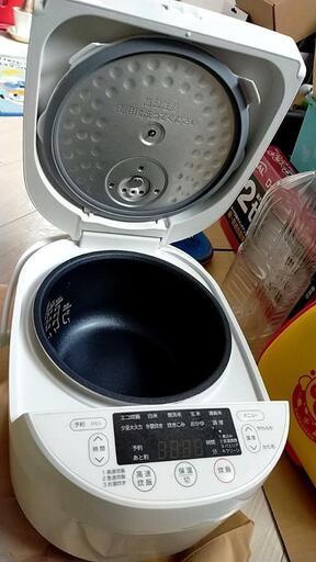 ☆2022年製 Haierマイコン炊飯器（5.5合炊き）☆ (1203) 津福の