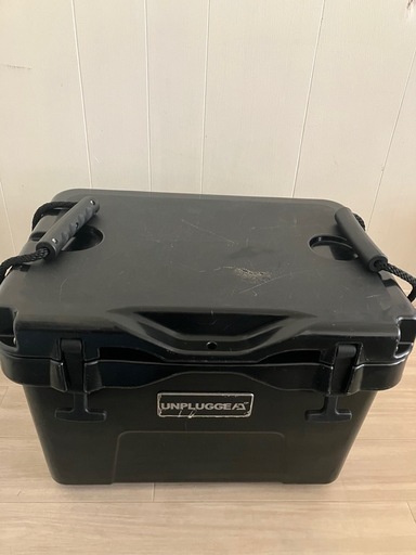 氷が3日位保ちます！アンプラグド ハードクーラーボックス ブラック