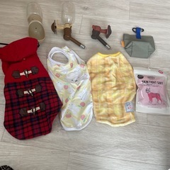 ワンコのお洋服・小物すべて100円！