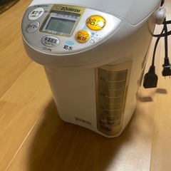 象印・マイコン沸とう電動ポットの画像