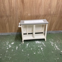 作業用テーブル