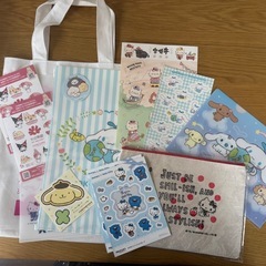サンリオ　ポーチ　クリアファイル　シール