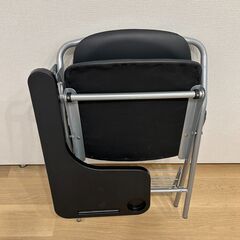 《値下げしました》テーブル付き折りたたみ椅子の画像