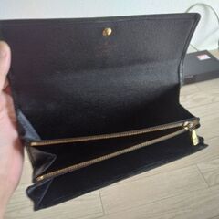 LOUIS VUITTON（エピ長財布）の画像