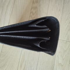 LOUIS VUITTON（エピ長財布）の画像