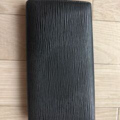 LOUIS VUITTON（エピ長財布）の画像