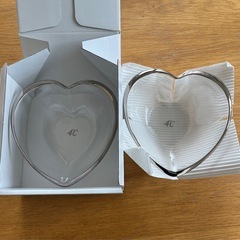 ハート型ガラスボウル　4℃ ガラス製　新品未使用の画像