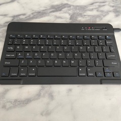 【お取引完了】ワイヤレス　お手軽軽量うす型　Bluetoothキーボードの画像