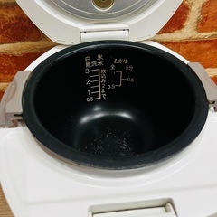 【SHARP】ジャー炊飯器 KS-H5E7-KB 2011年製の画像