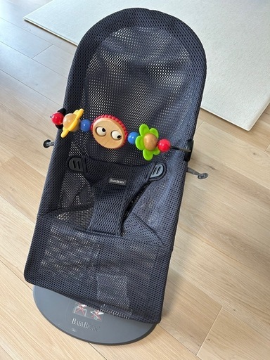 ベビービョルン　バウンサー&トイ