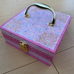 アクセサリーケースの画像