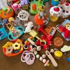 子どものおもちゃ　大量　まとめ売りの画像