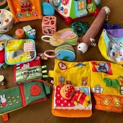 子どものおもちゃ　大量　まとめ売りの画像