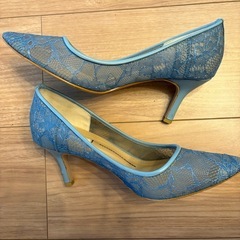 FRAY I.D レース パンプスの画像