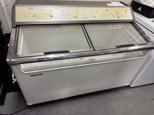 パナソニックキャスター付き冷凍ショーケース