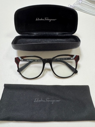 Salvatore Ferragamo メガネ、ケース、クロス