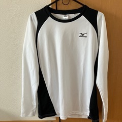 ユニクロメンズＴシャツ４点の画像