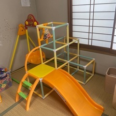 アンパンマン   ジャングルジム　箱付き
