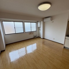 【ジモティ限定条件】初期費用無料・駅徒歩4分！！ 