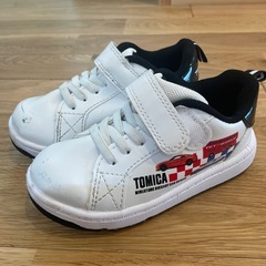 お取引完了　17cm スニーカー　トミカの画像