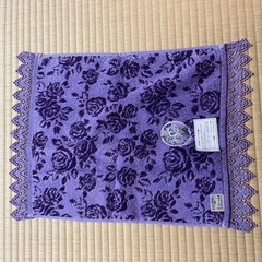 【新品タグ付き】ハンドタオル（大きめ）の画像