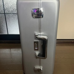 ゼロハリバートン　キャリーケースの画像