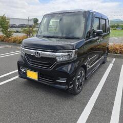 人気のN-BOXカスタム★黒★GLターボセンシング★走行距…