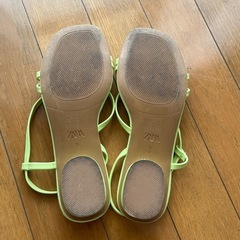 ZARA サンダルの画像