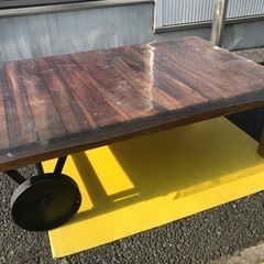 トロリーテーブル（東谷）