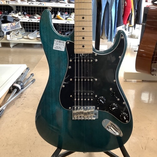 BACCHUS Global Series 198 ストラトキャスターモデル エレキギター