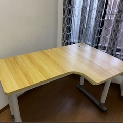 パソコンL型テーブルの画像