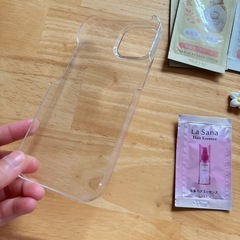 雑貨　iPhone15クリアケース　保湿クリーム　指リング　ネイルアートシール の画像