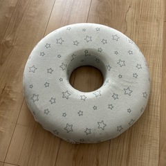 アカチャンホンポ　
円座クッション